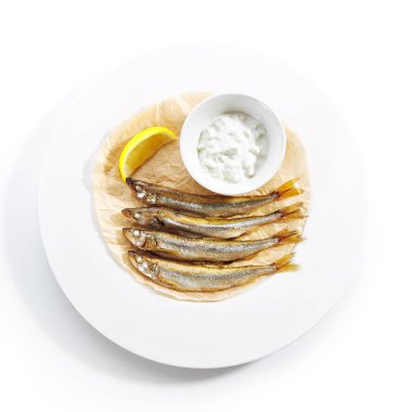 Kızarmış Gökkuşağı Erimiş Balık ve Tatar sosu.