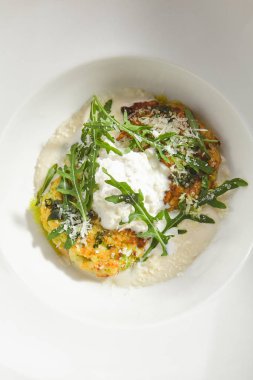 Kabaklı gözleme, peynirli kabaklı börek.