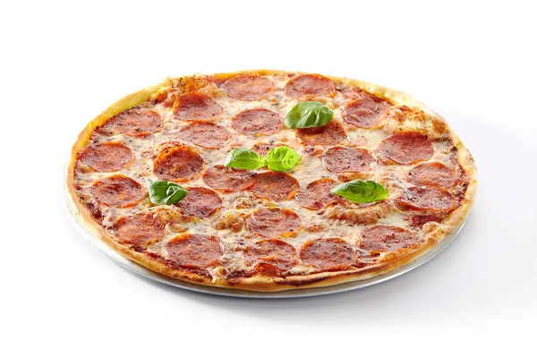 Traditional Italian Pepperoni Pizza, Isolated Fast Food Closeup — Stock Photo, Image