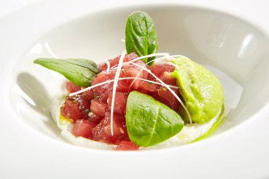 Gurme Tuna Tatarı, Sarı Yüzgeçli Balık Tatarı İzole Edildi