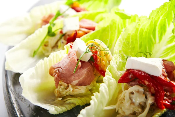 Romano Salat Mit Roastbeef Und Sellerie Remoulade Leckere Snacks Mit — Stockfoto