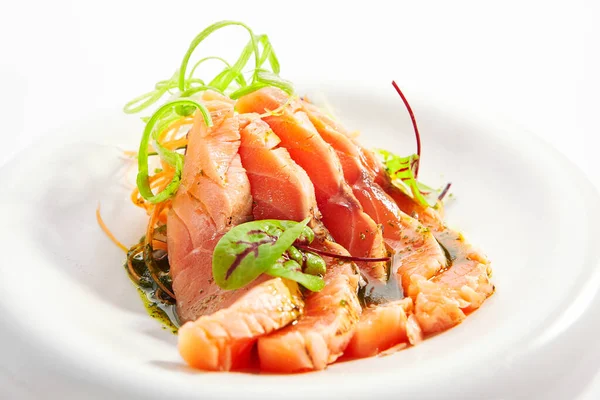 Tataki Salmone Primo Piano Vista Ricetta Giapponese Cucina Tradizionale Asiatica — Foto Stock