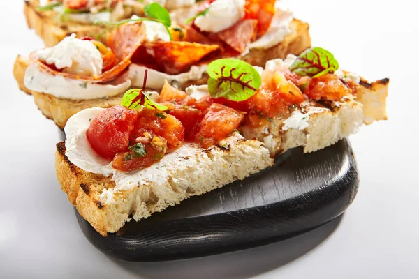 Bruschetta Baked Tomatoes Closeup View Aromatic Snacks Cheese Vegetables Traditional — Stock Photo, Image