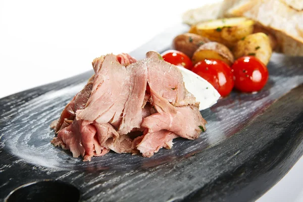 Roast Beef Cream Cheese Ciabatta Chopped Meat Vegetables Wooden Tray — Stock Photo, Image