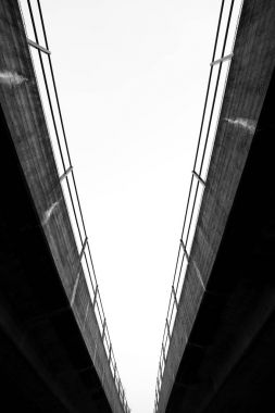 düşük açılı Köprüsü