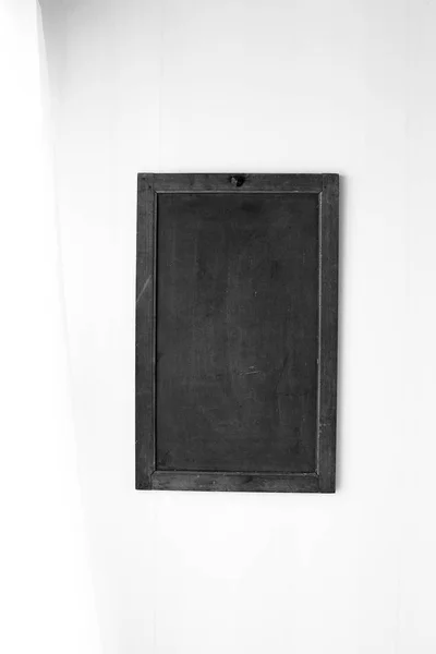 Retro svart tavla i svart och vitt. — Stockfoto