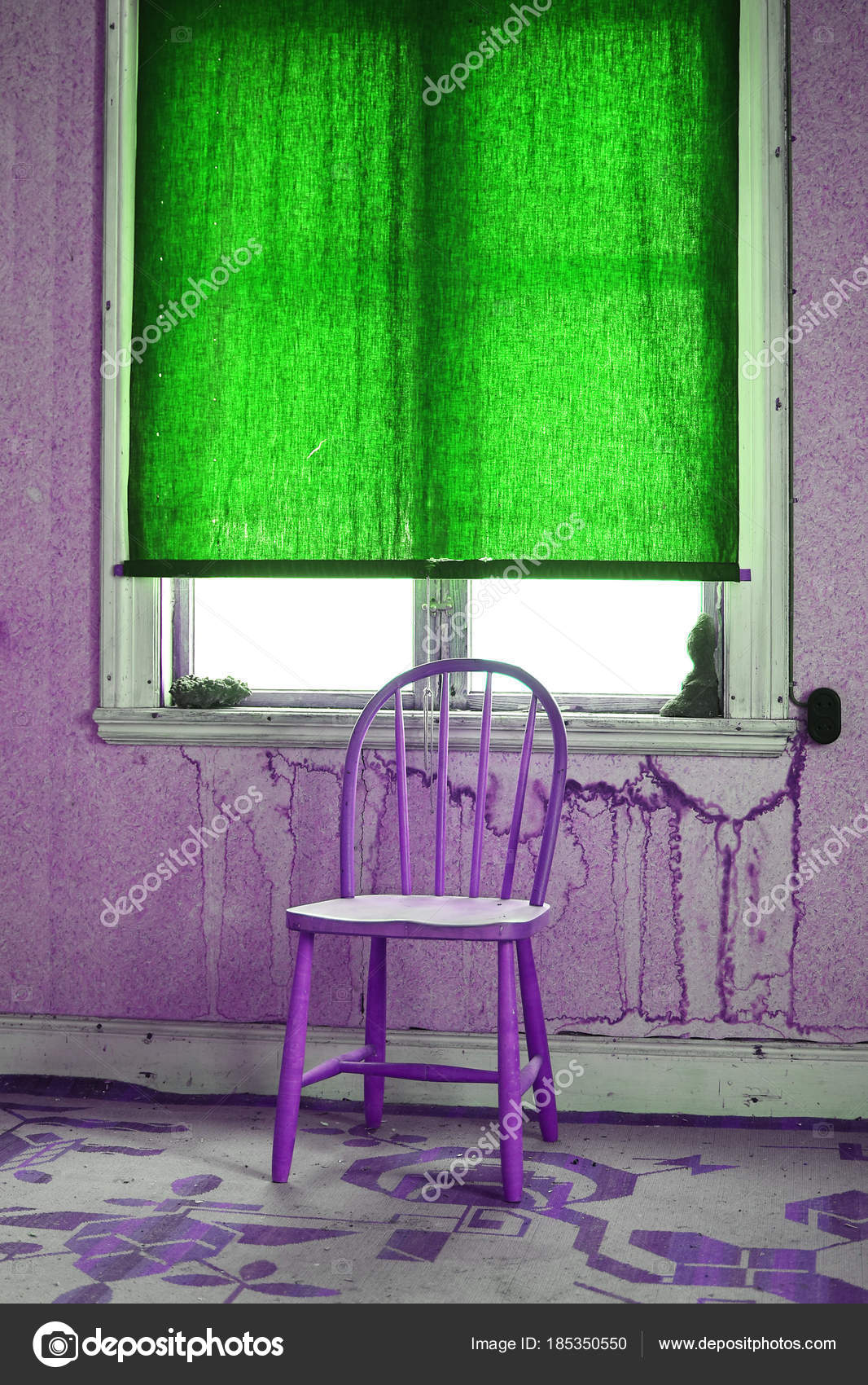 Retro-Interieur in grün und lila — Stockfoto © ankihoglund #185350550 Retro-Interieur in grün und lila — Stockfoto © ankihoglund #185350550