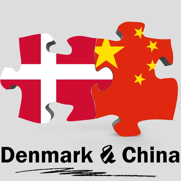 Banderas de China y Dinamarca en rompecabezas — Foto de Stock
