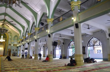 Sultan Camii Singapur içinde