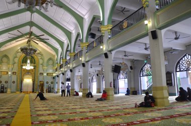 Sultan Camii Singapur içinde