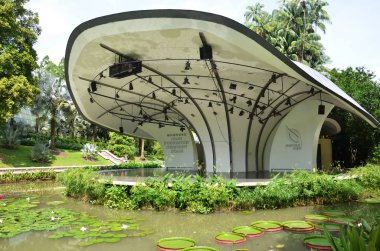 Singapur botanik bahçeleri Shaw Vakfı Senfoni aşamasında