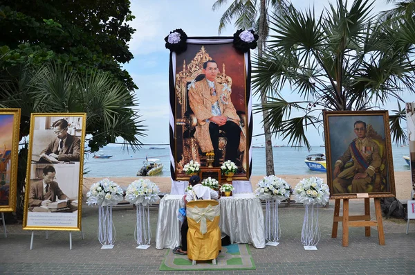 Memorial to the deceased King Bhumibol Adulyadej — Stock Photo, Image