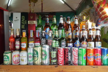 Yol tarafında soğuk içecek çeşitli Pattaya durak