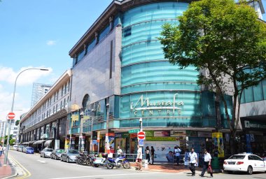 Singapur Little India merkezinde Mustafa