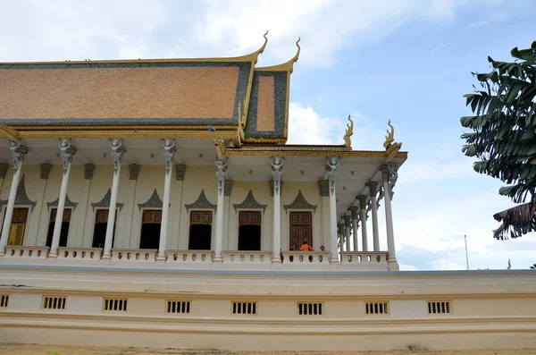 Royal Palace au Cambodge à Phnom Penh. — Photo