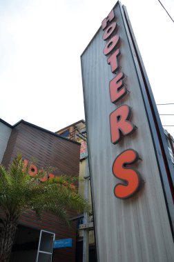 Hooters dış ve logosu Pattaya