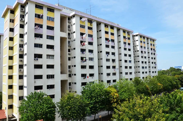 Edificio residencial de Singapur, también conocido como HDB — Foto de Stock