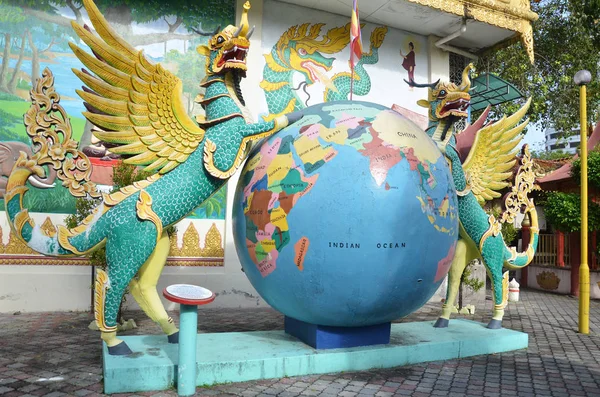 Templo birmanês popular em Penang, Malásia — Fotografia de Stock