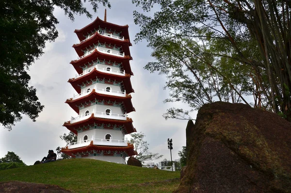 Pagoda in Singapore Chinese Garden in Singapore — Stock Photo, Image