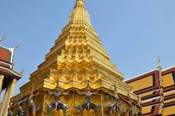 Großer palast in phra nakhon in bangkok — Stockfoto