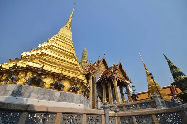 Großer palast in phra nakhon in bangkok — Stockfoto