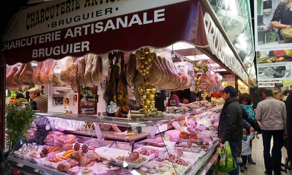 Et deposu pazarında Nimes, Fransa — Stok fotoğraf