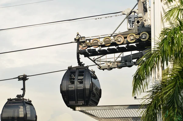 Kolejki linowe z Singapuru do Sentosa — Zdjęcie stockowe