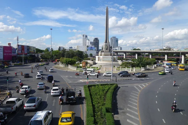 Ruch w Victory Monument, Bangkok — Zdjęcie stockowe