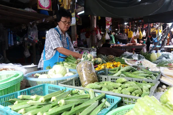 Рынок Мэ Клонг — стоковое фото