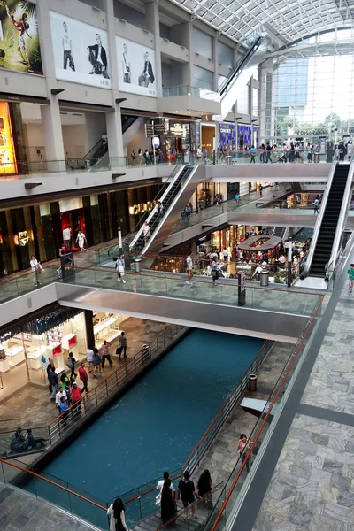 As lojas em Marina Bay Sands, Singapura — Fotografia de Stock