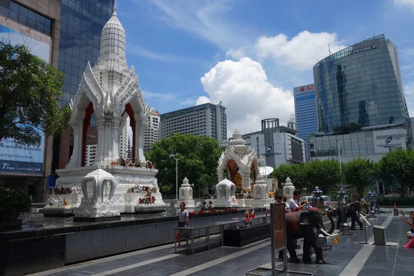 Sanctuaire Ganesha situé à Bangkok — Photo