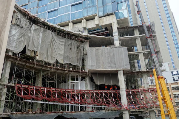 Construction site with workers at Bangkok — Stock Photo, Image