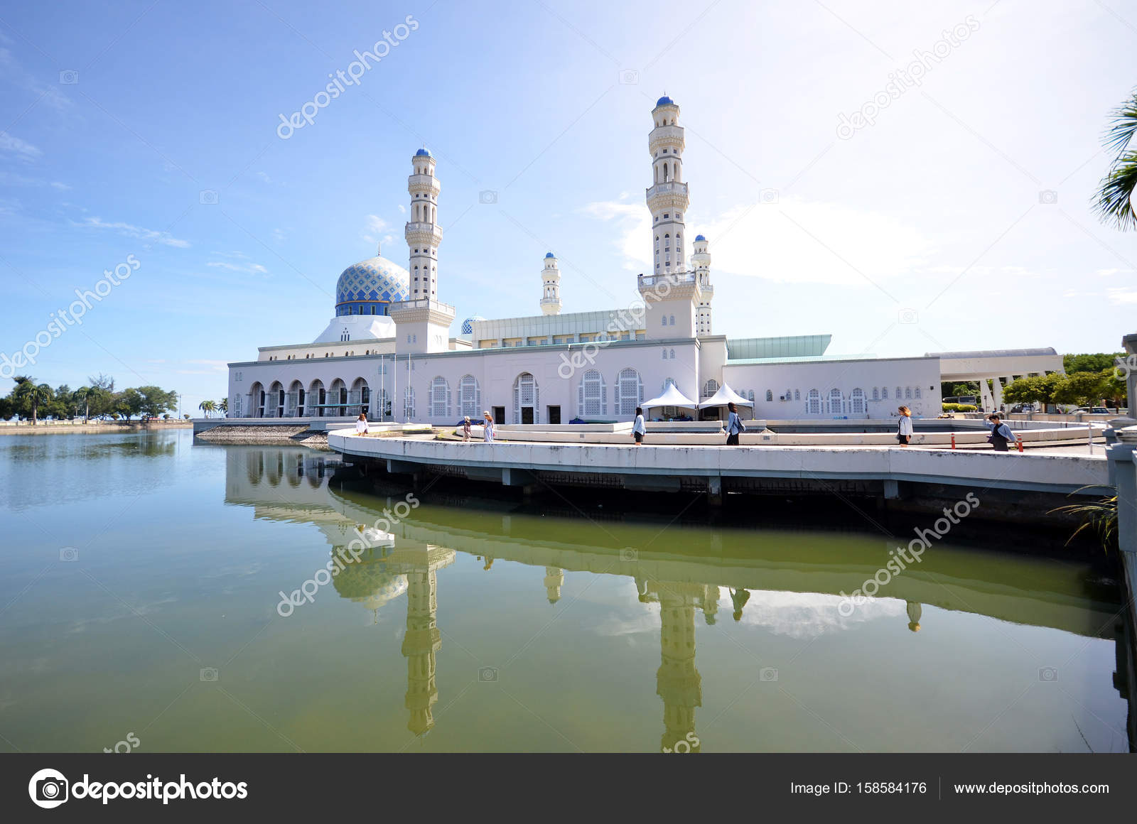 Masjid Bandaraya Kinabalu, Sabah — 图库社论照片 © tang90246 ...