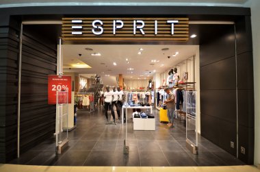 Esprit moda mağazası