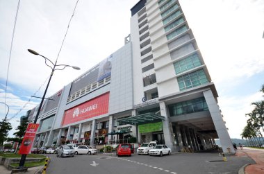 Kota Kinabalu 'daki Suria Sabah alışveriş merkezi