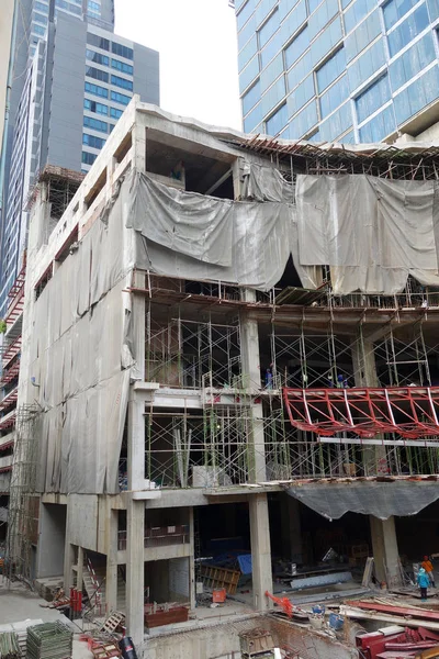 Construction site with workers at Bangkok — Stock Photo, Image