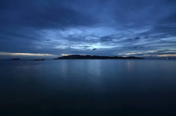 Vista sul tramonto a Kota Kinabalu, Sabah — Foto Stock