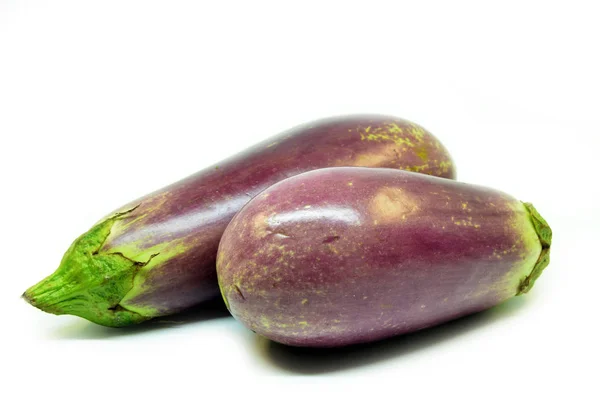 Färska grönsaker äggplanta — Stockfoto