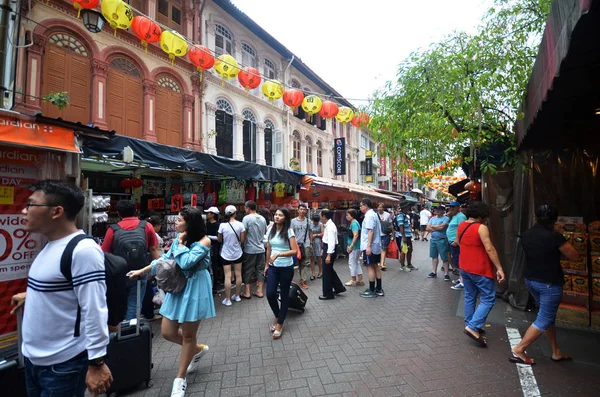 Singapur chinatown bölgesinin hareketli sokak