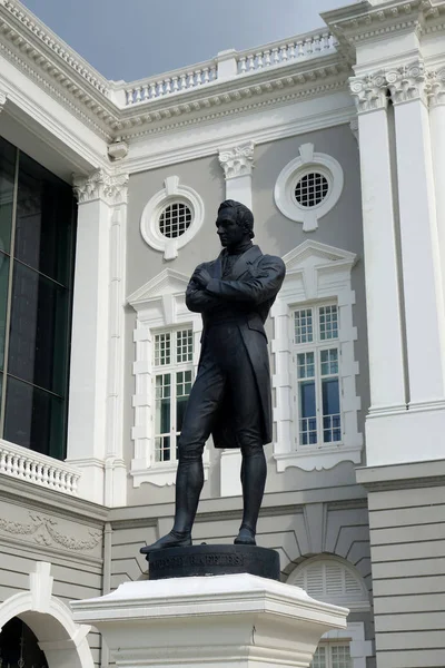 Statue de Sir Tomas Stamford Raffle — Photo