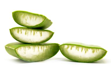 vers blad Aloë vera geïsoleerd