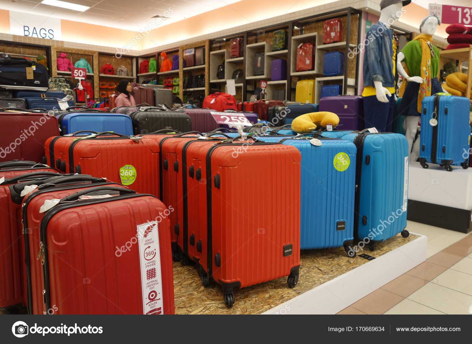 travel luggage shop