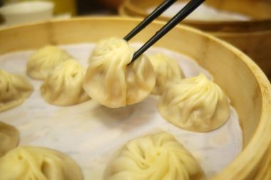 Xiao uzun Bao chopsticks domuz eti köfte Tayvan akış foo ile