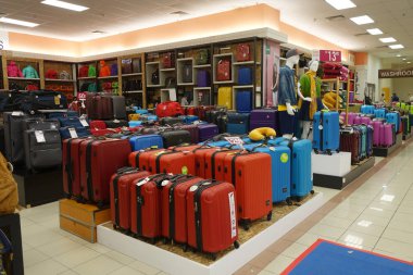 Bagaj gösteri salonu durumda seyahat