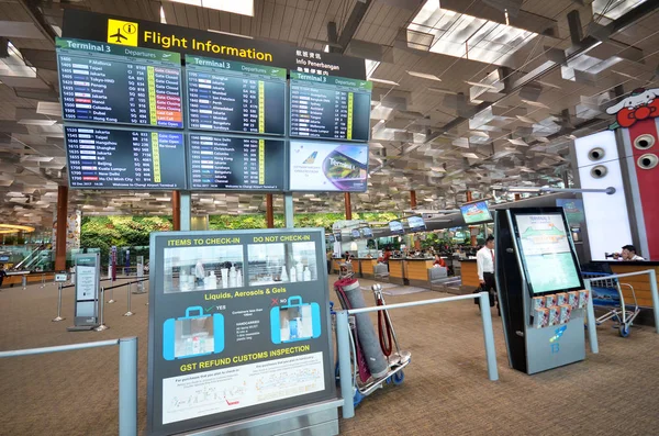 Interiören i Changi Airport i Singapore — Stockfoto