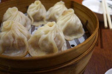 Geleneksel çorba dumpling Xiao uzun Bao