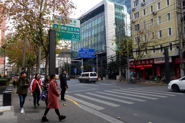 Ulica w Szanghaju, Chiny. — Zdjęcie stockowe