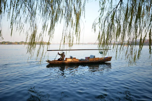 杭州西湖湖中国の近くの中国の公園 — ストック写真