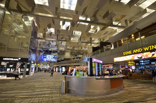 Sala partenze in Changi Aeroporto — Foto Stock