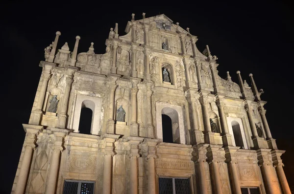 Ruins of St. Paul`s at night — Stock Photo, Image